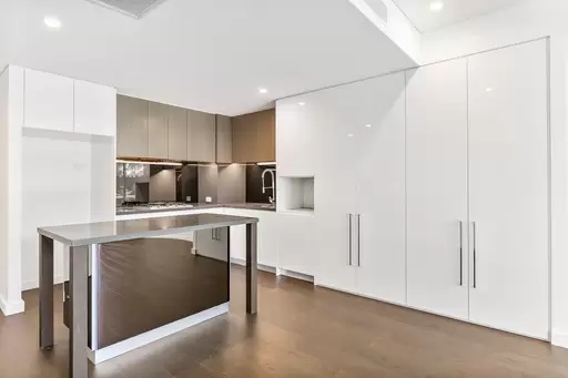 Roseville Leased by Shead Property