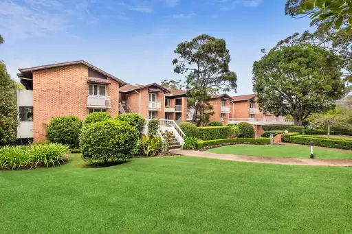 2/560-562 Pacific Highway, Killara Sold by Shead Property