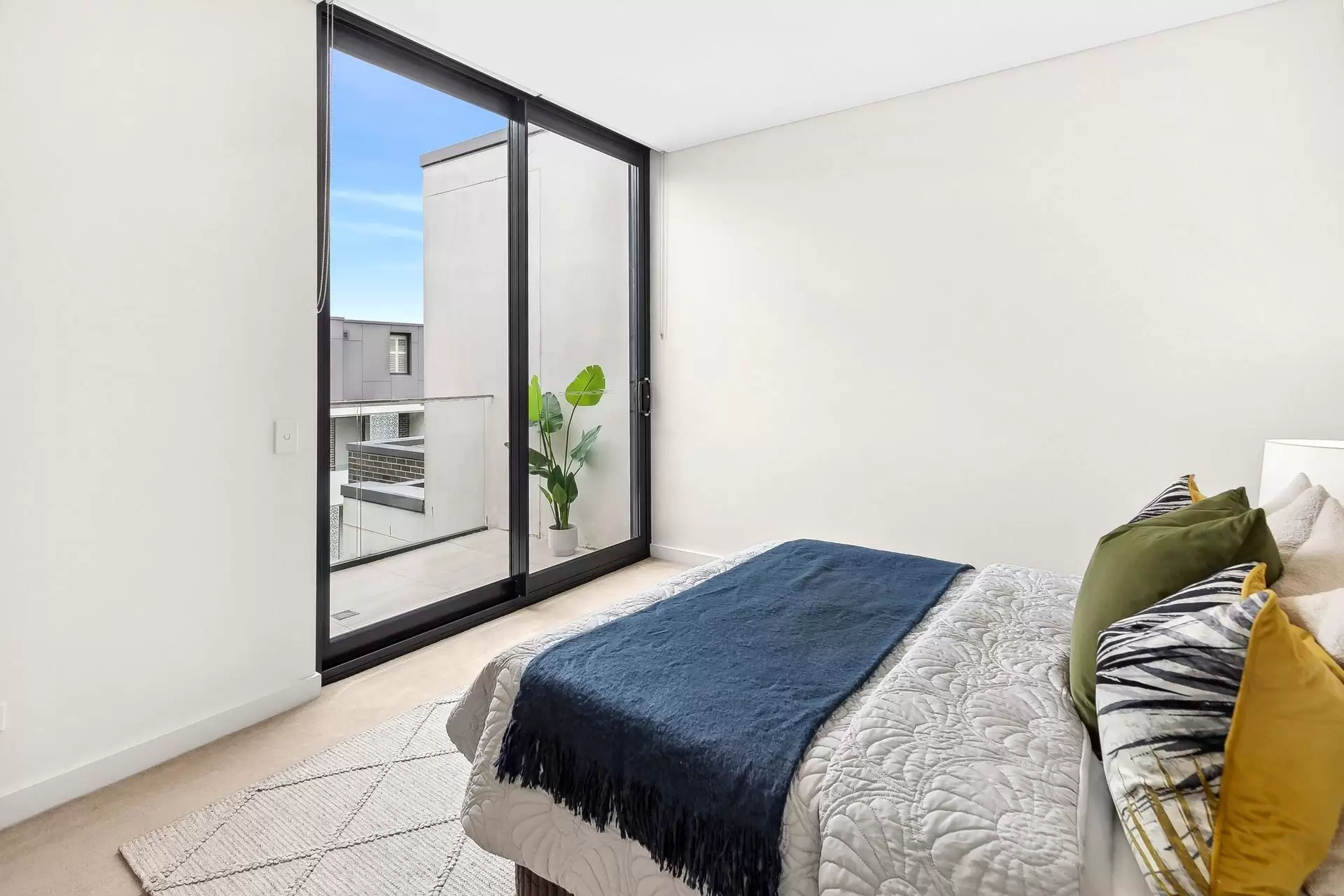 B730/2 Livingstone Avenue, Pymble Sold by Shead Property - image 1