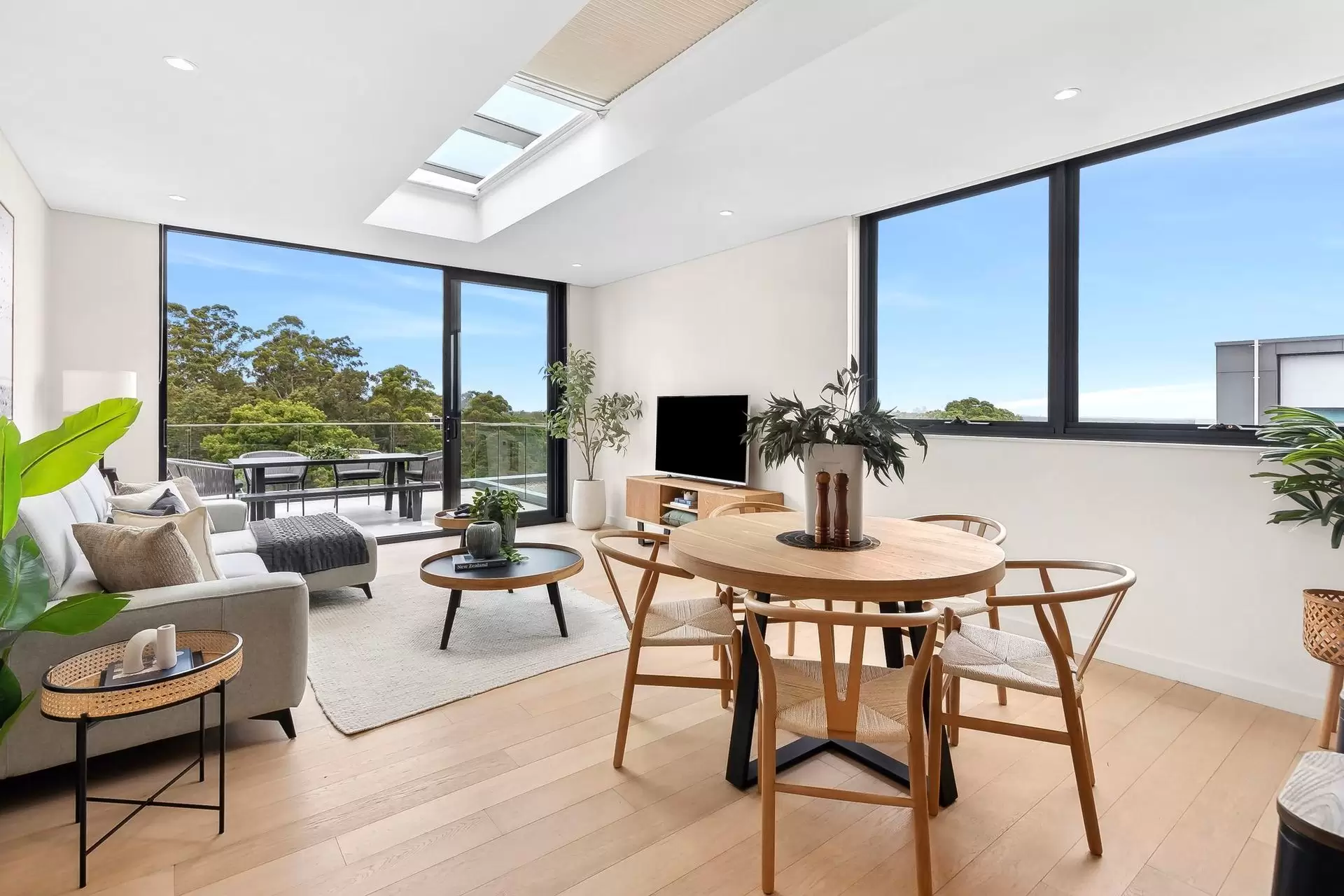 B730/2 Livingstone Avenue, Pymble Sold by Shead Property - image 1