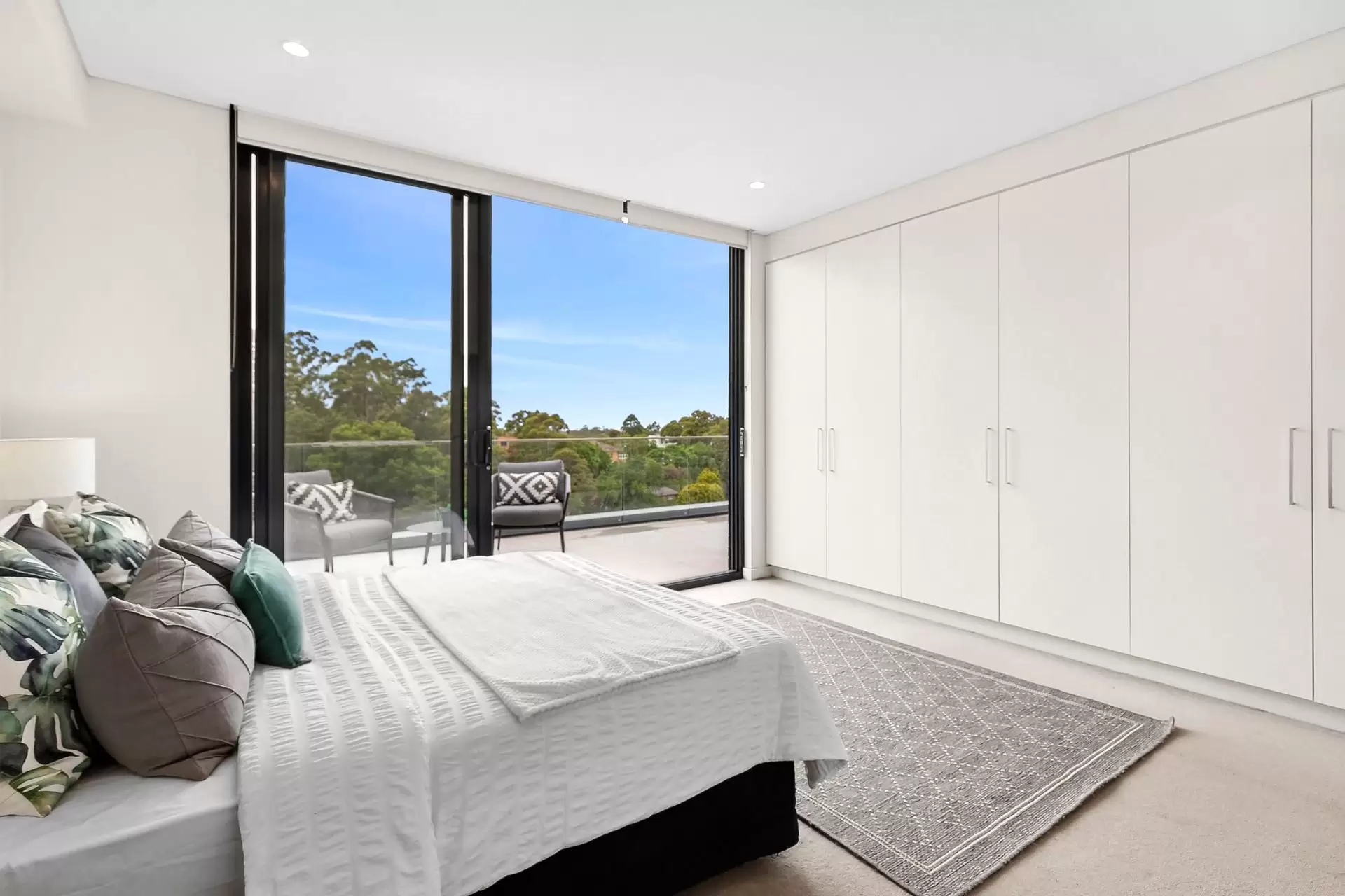 B730/2 Livingstone Avenue, Pymble Sold by Shead Property - image 1