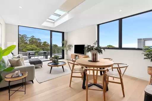 B730/2 Livingstone Avenue, Pymble Sold by Shead Property