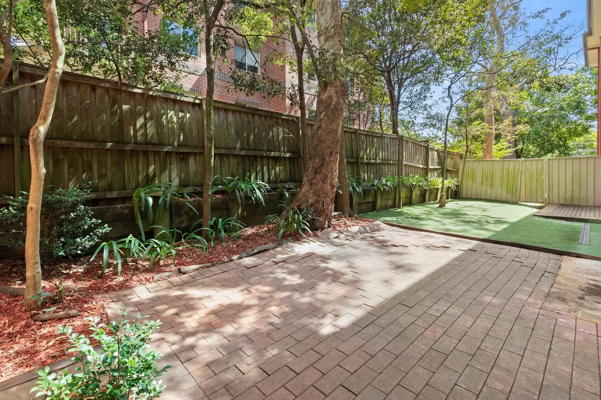 7/99 Hampden Road, Artarmon Sold by Shead Property - image 1