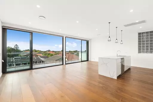 Northbridge Leased by Shead Property