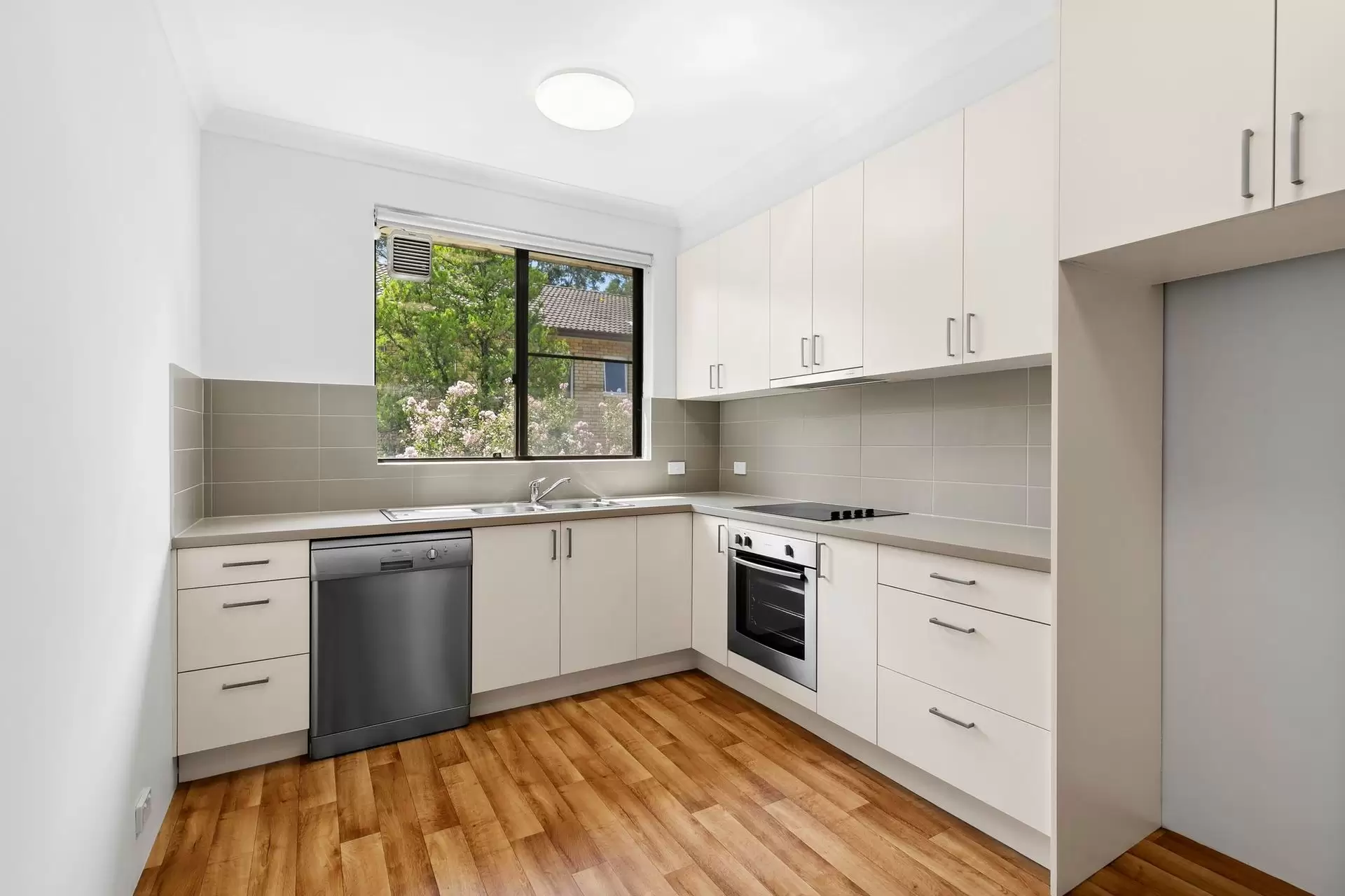 14/133-137 Burns Bay Road, Lane Cove Sold by Shead Property - image 1