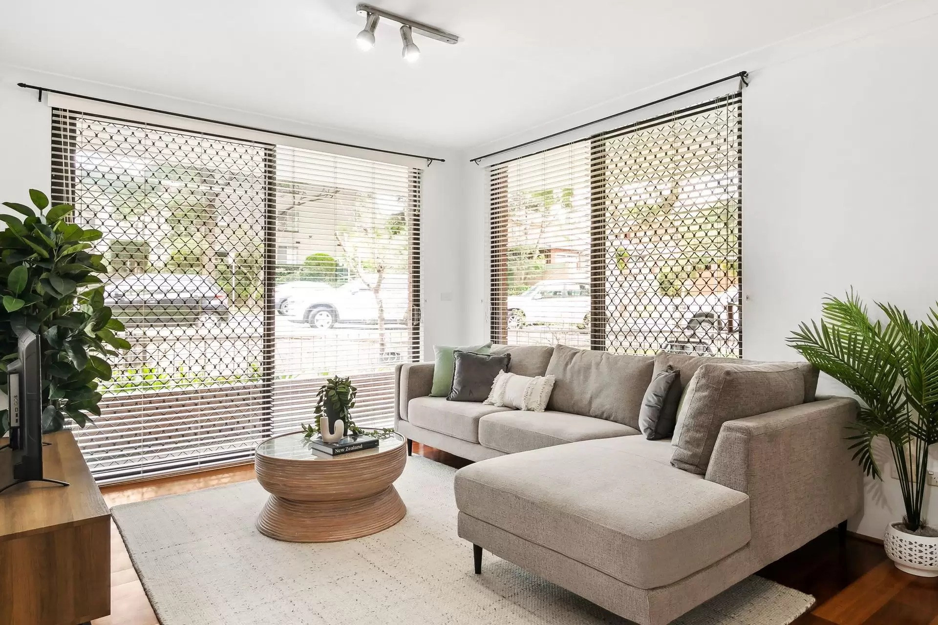 12/6 Benton Avenue, Artarmon Sold by Shead Property - image 1