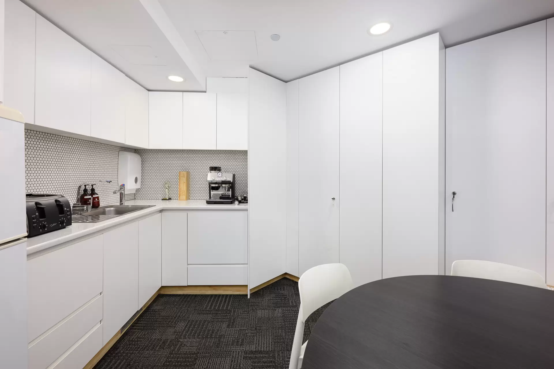 Chatswood Leased by Shead Property - image 1