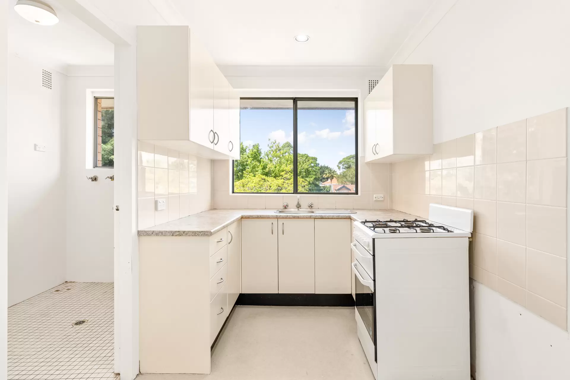 Chatswood Leased by Shead Property - image 1