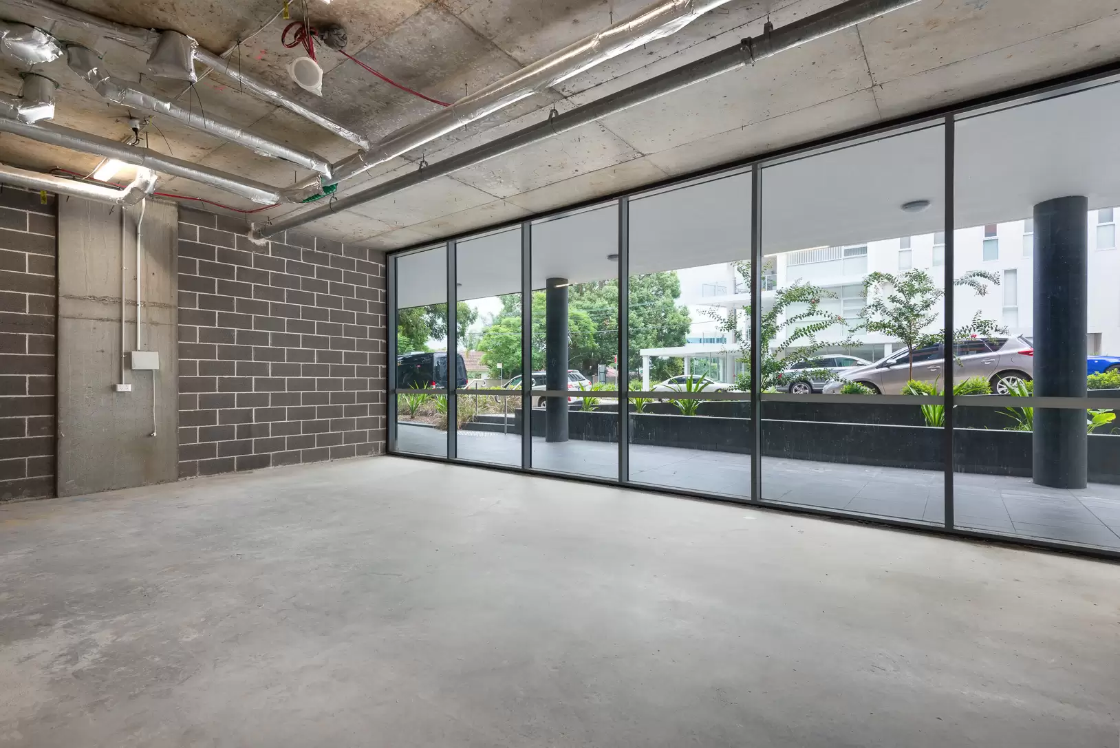 Gordon Leased by Shead Property - image 1