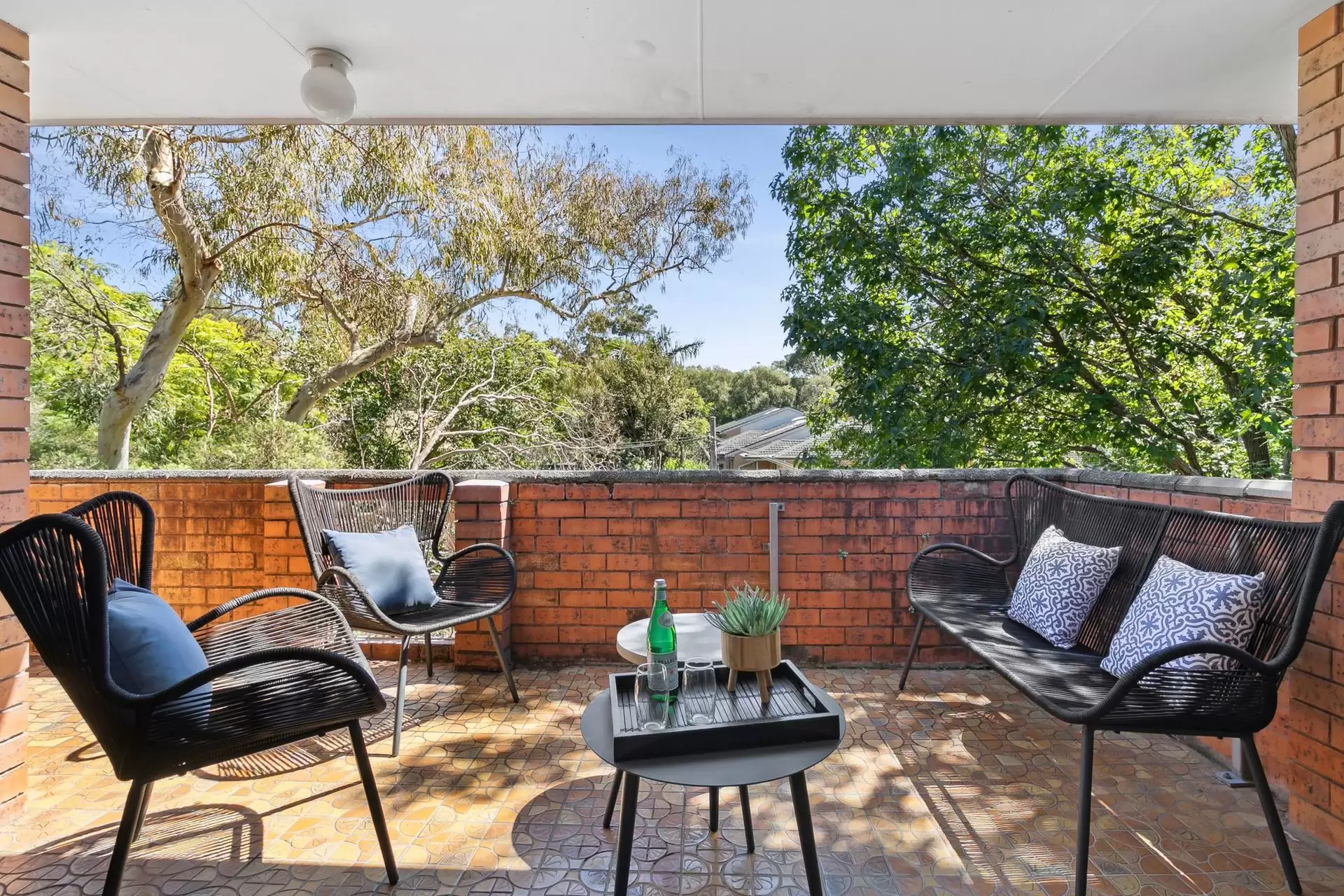 15/4 Benton Avenue, Artarmon Sold by Shead Property - image 1
