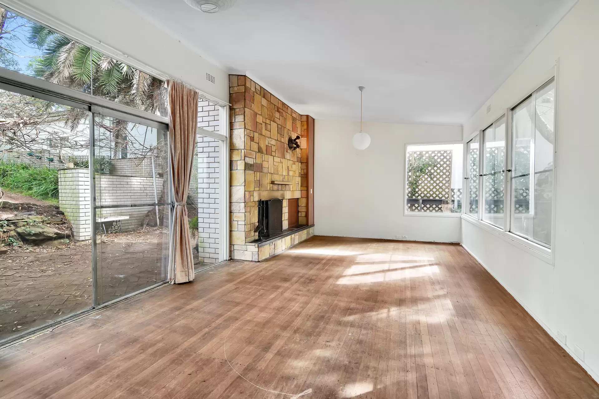 Hunters Hill Leased by Shead Property - image 1