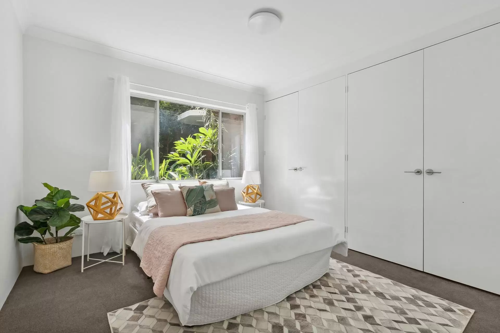 23/3 McMillan Road, Artarmon Sold by Shead Property - image 1