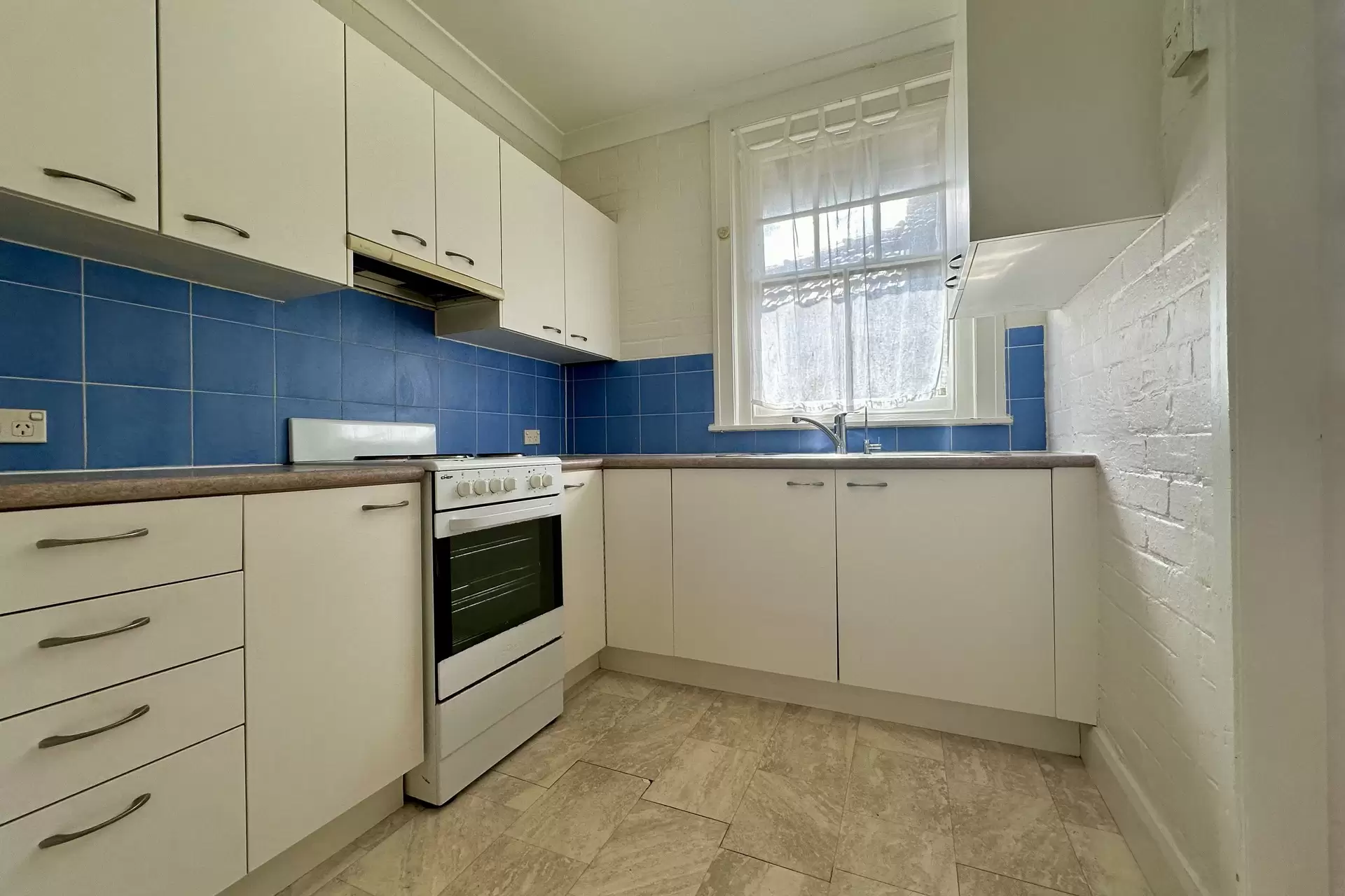 Willoughby Leased by Shead Property - image 1