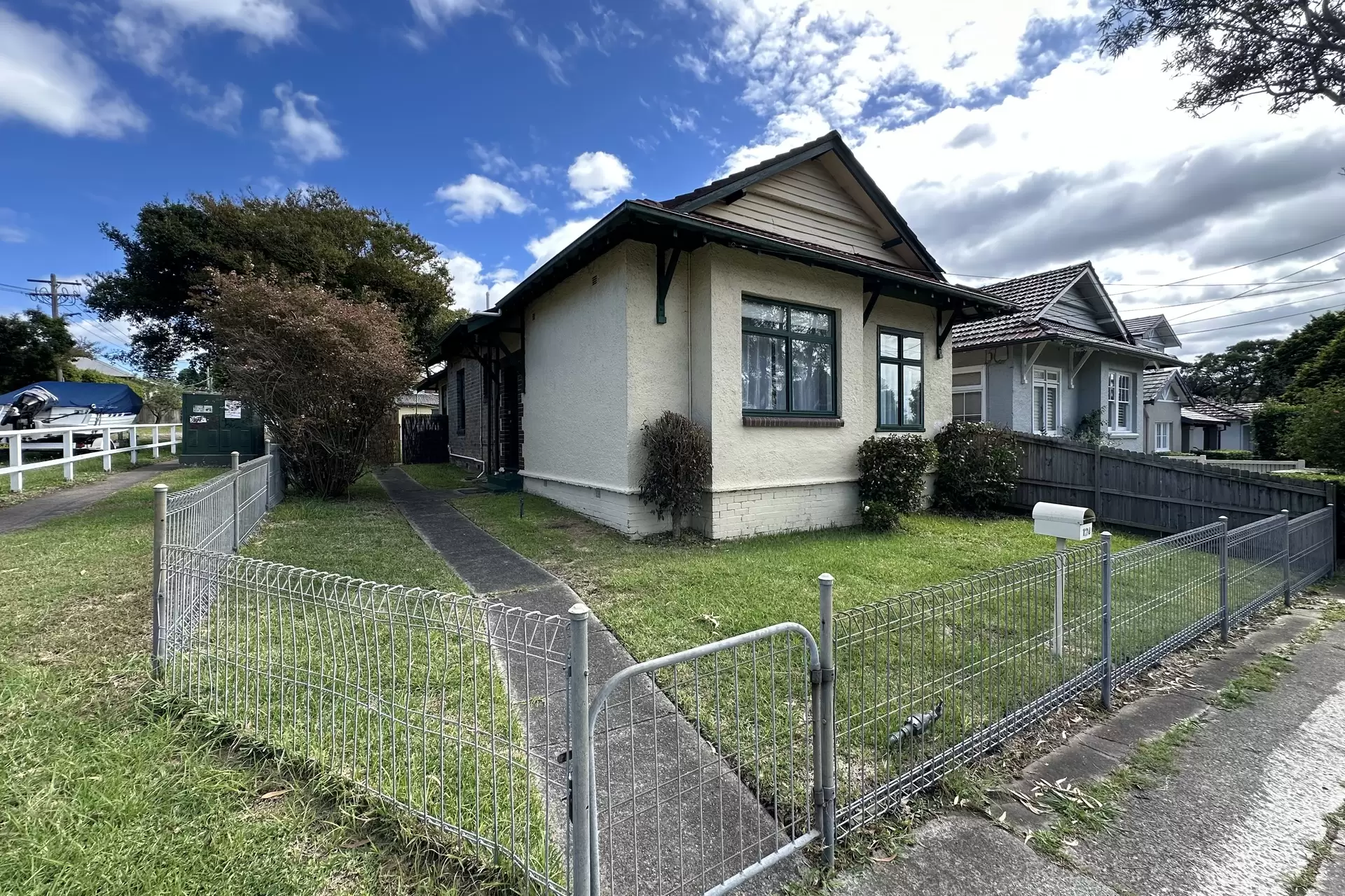Willoughby Leased by Shead Property - image 1
