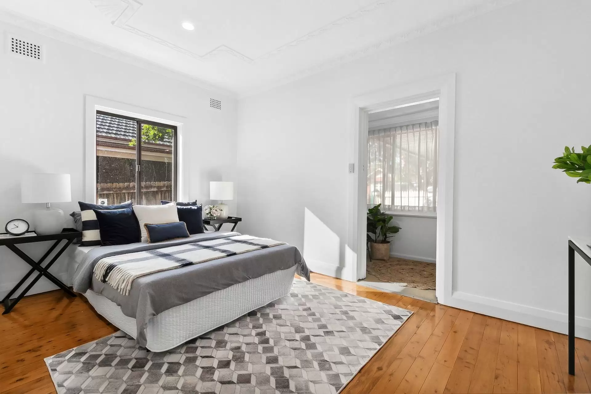 188 Sydney Street, Willoughby Sold by Shead Property - image 1