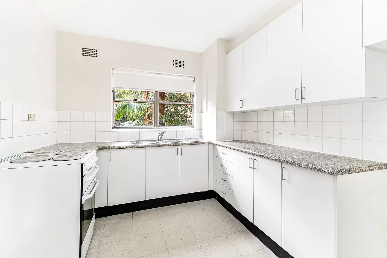 Greenwich Leased by Shead Property - image 1