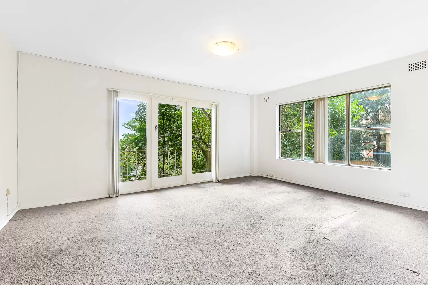Greenwich Leased by Shead Property - image 1