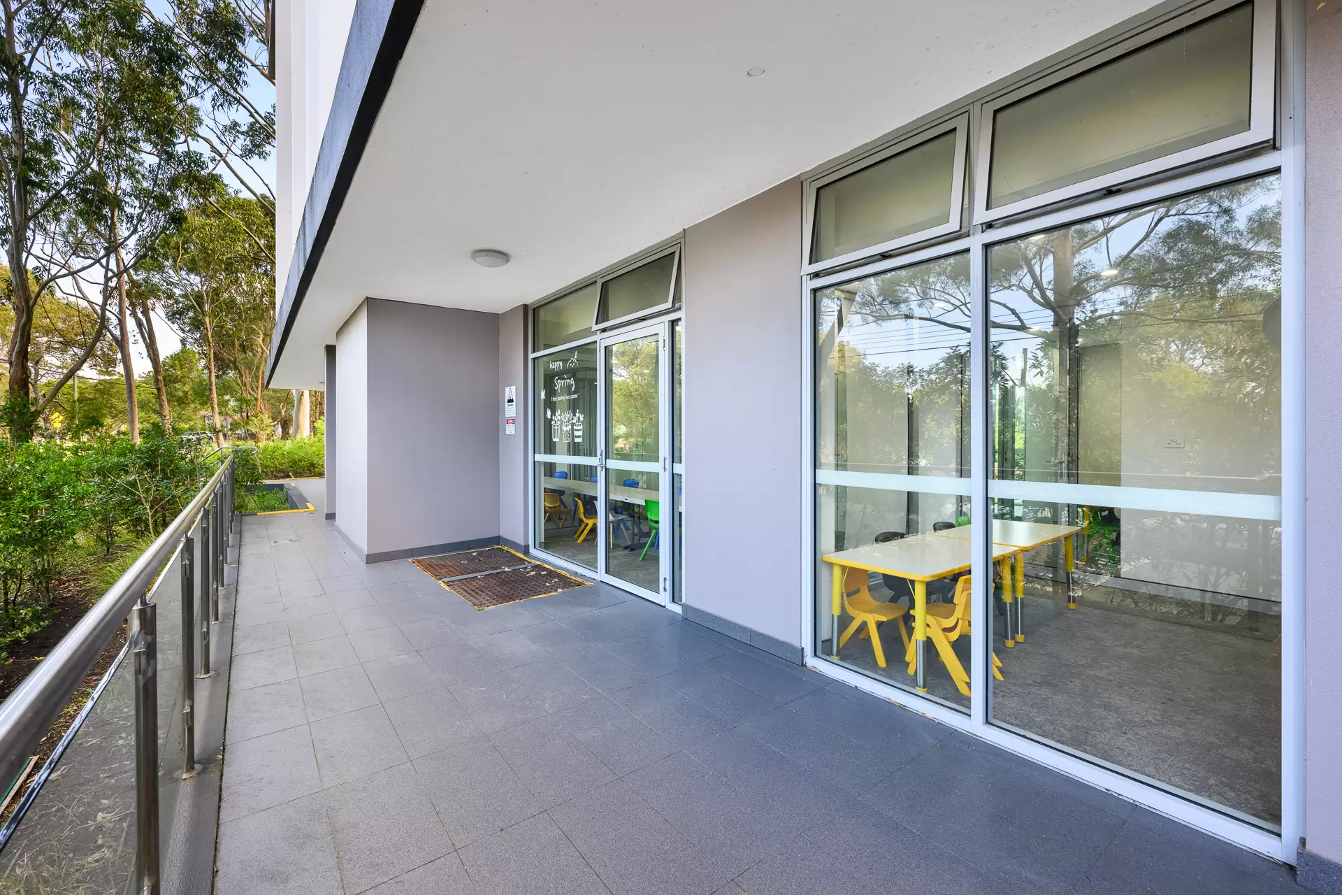 Gordon Leased by Shead Property - image 1