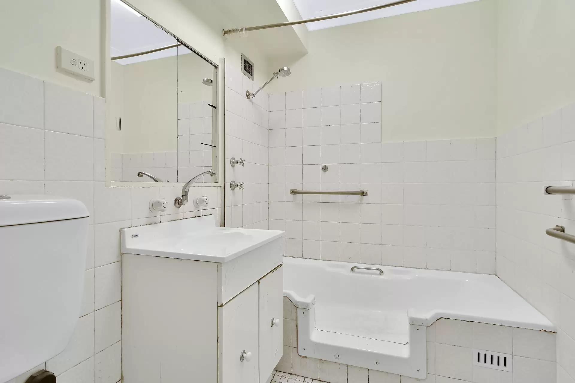 Chatswood Leased by Shead Property - image 1