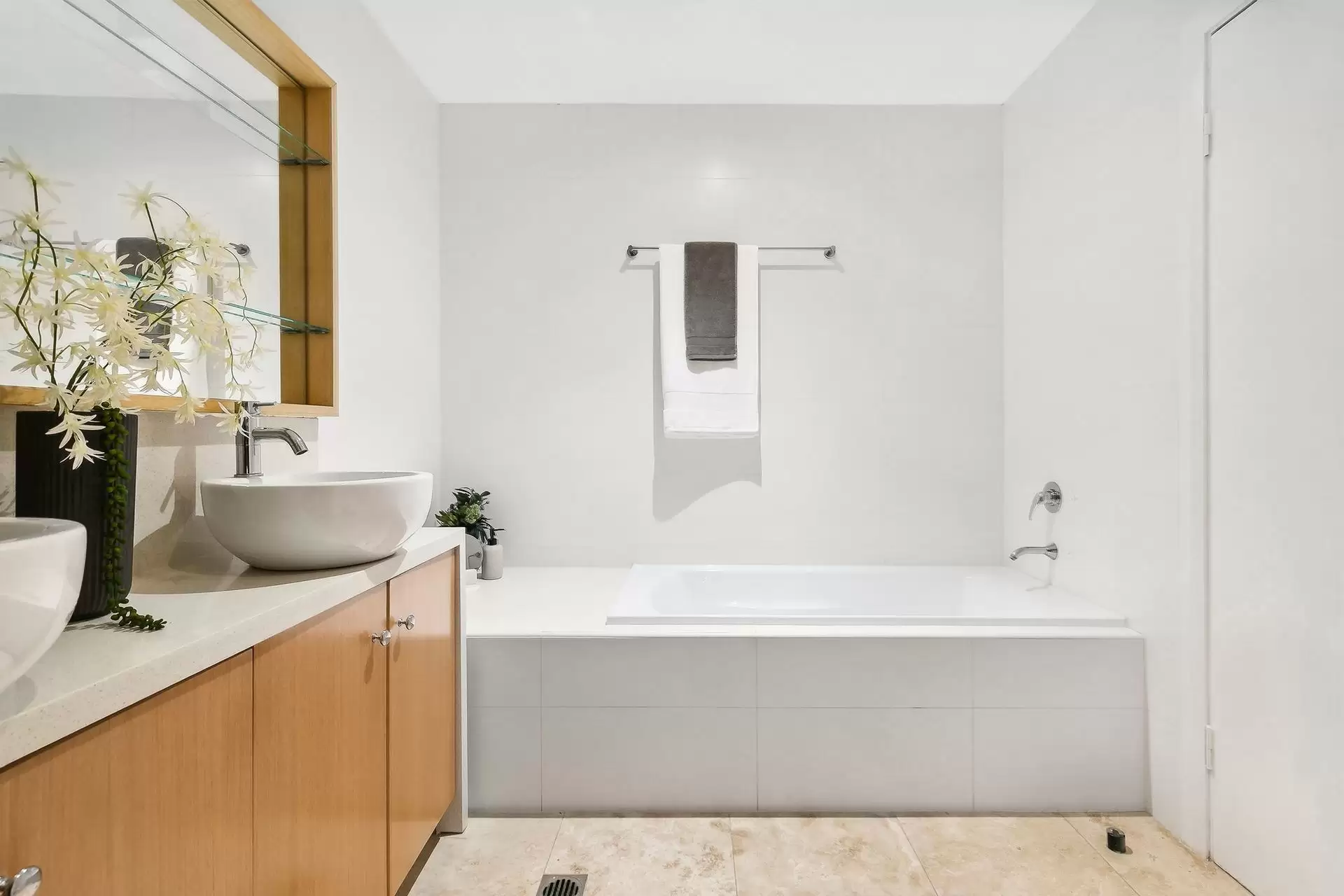 50/26-30 Marian Street, Killara Sold by Shead Property - image 1
