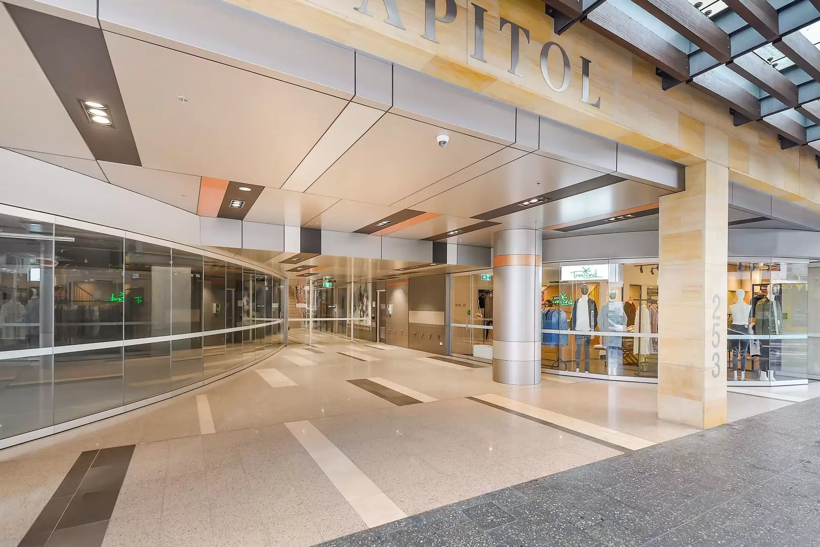 Bondi Junction Leased by Shead Property - image 1