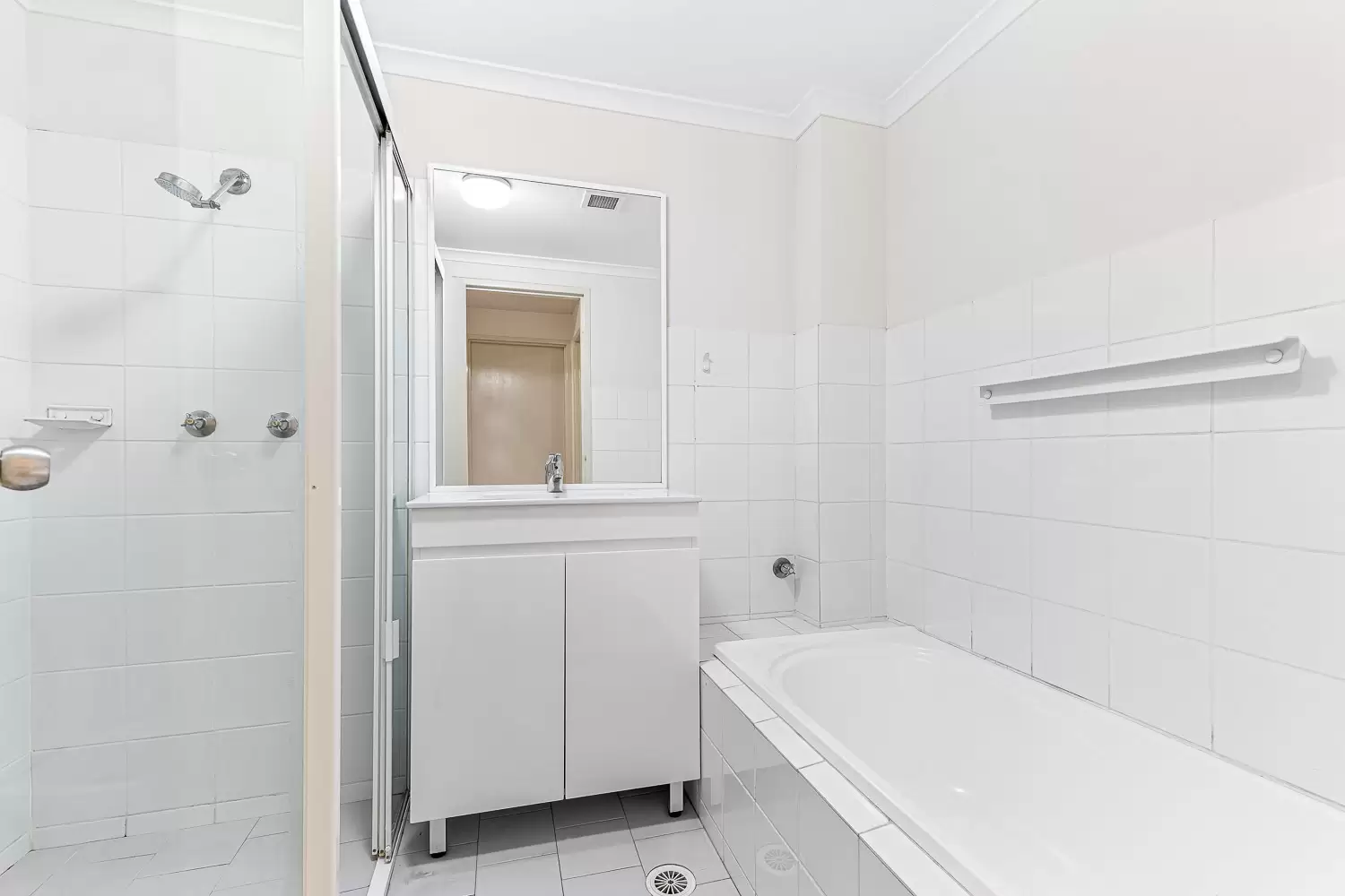 Hornsby Leased by Shead Property - image 1