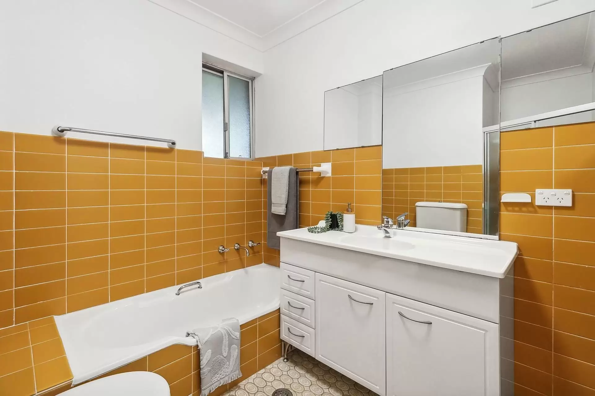 13/20 Moriarty Road, Chatswood Sold by Shead Property - image 1
