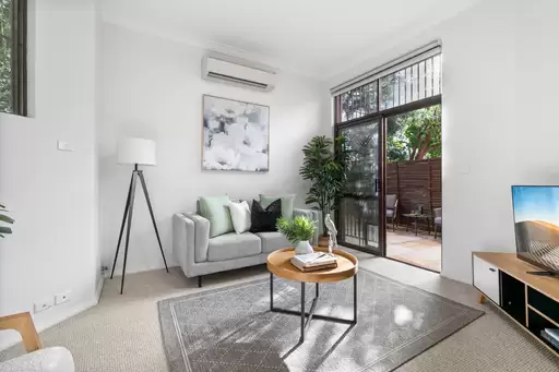 4/1C Christie Street, Wollstonecraft Sold by Shead Property