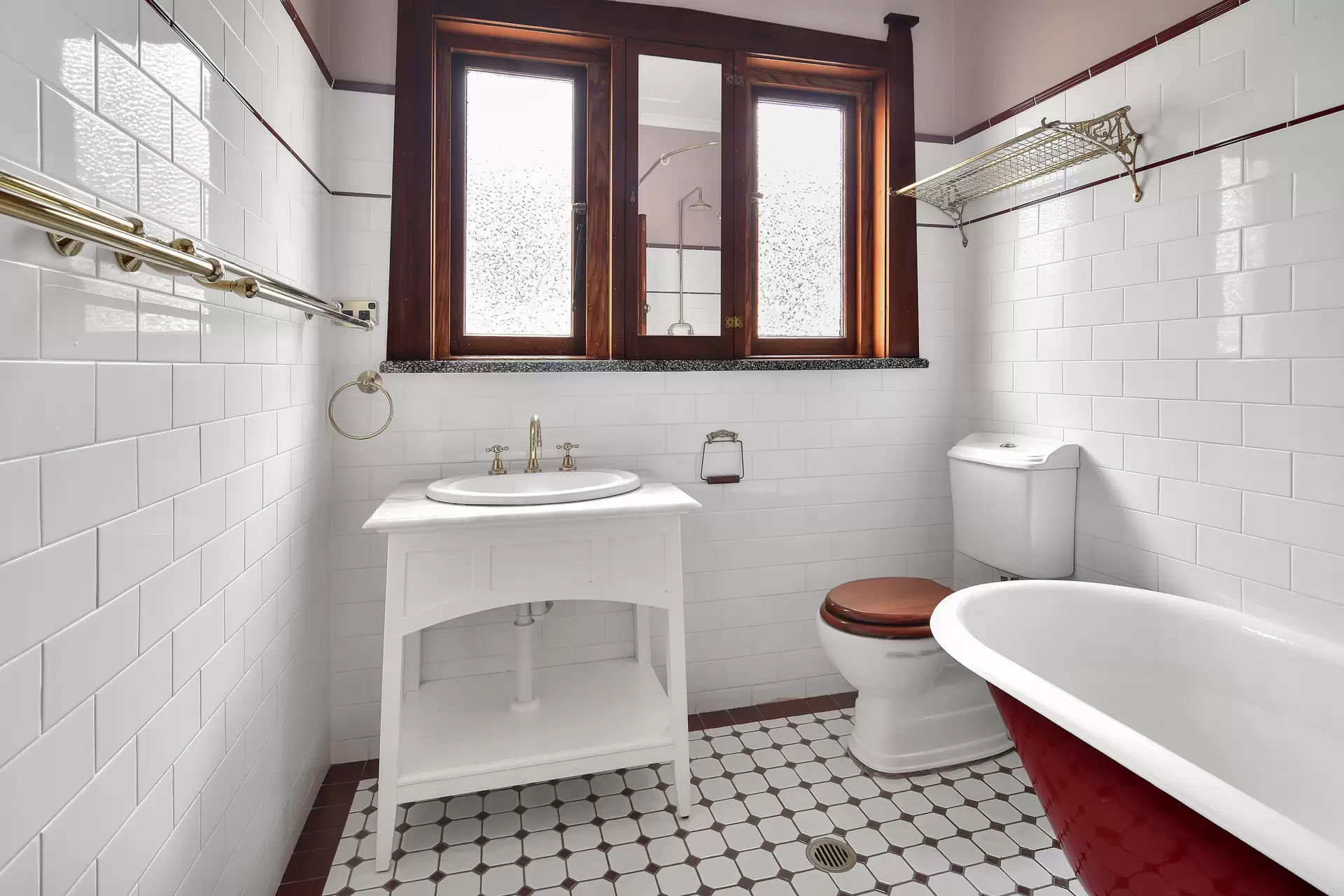 Willoughby Leased by Shead Property - image 1