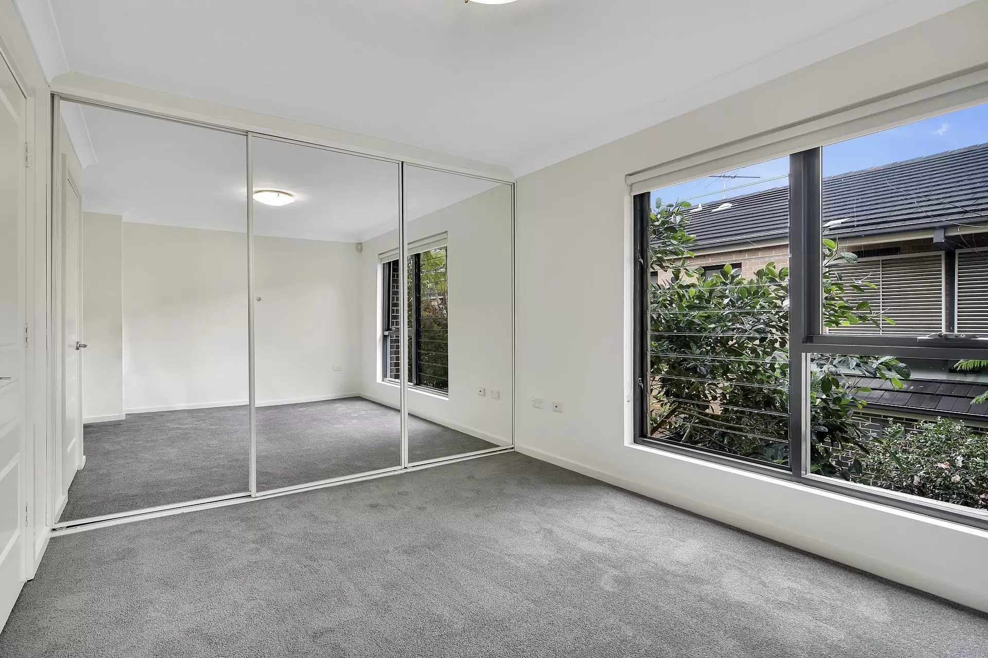 Hunters Hill Leased by Shead Property - image 1