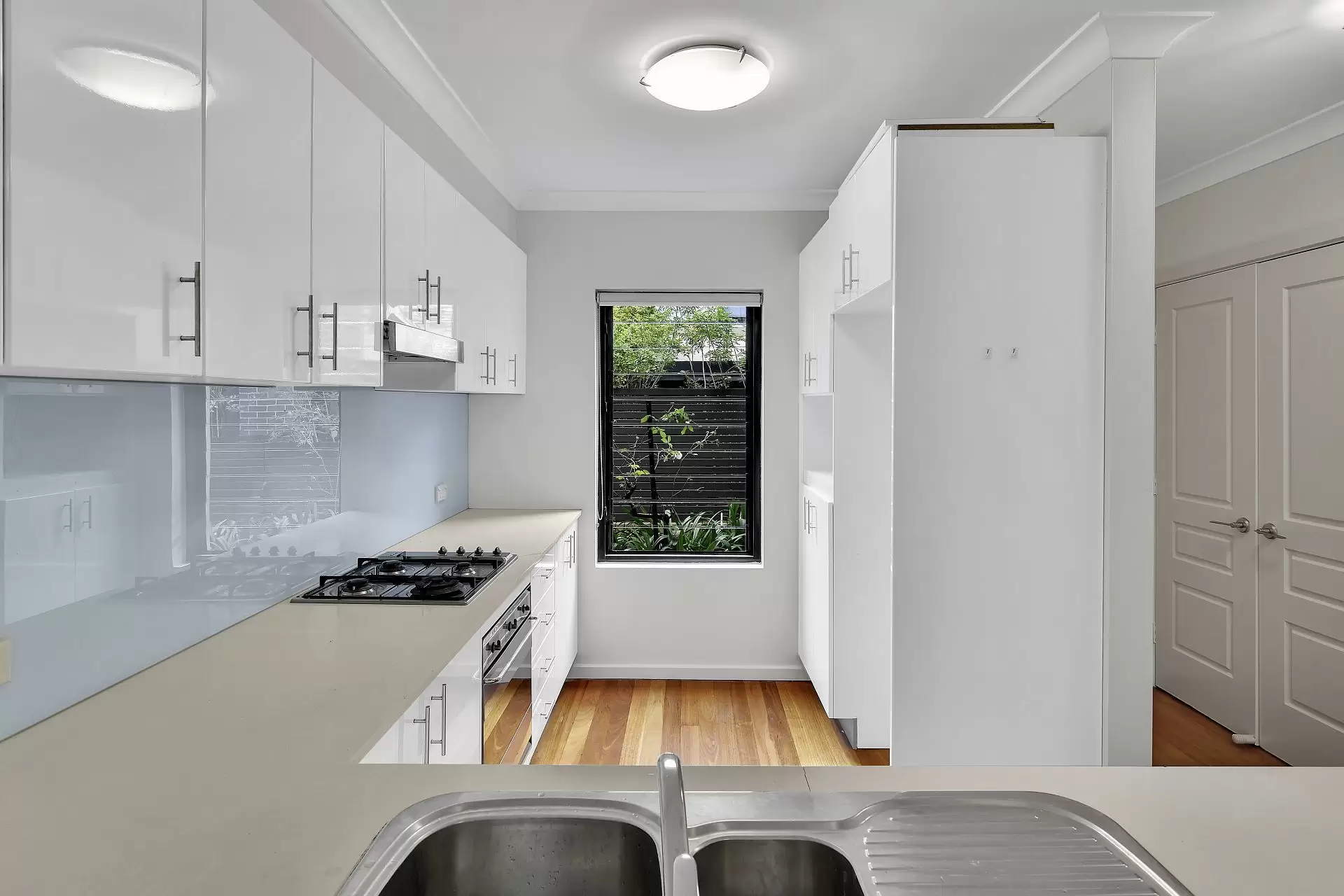 Hunters Hill Leased by Shead Property - image 1
