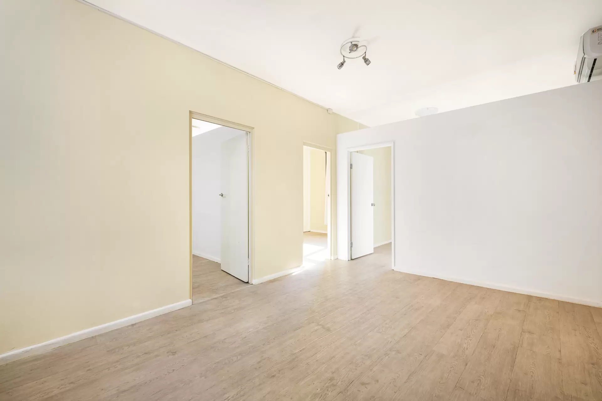 Gordon Leased by Shead Property - image 1