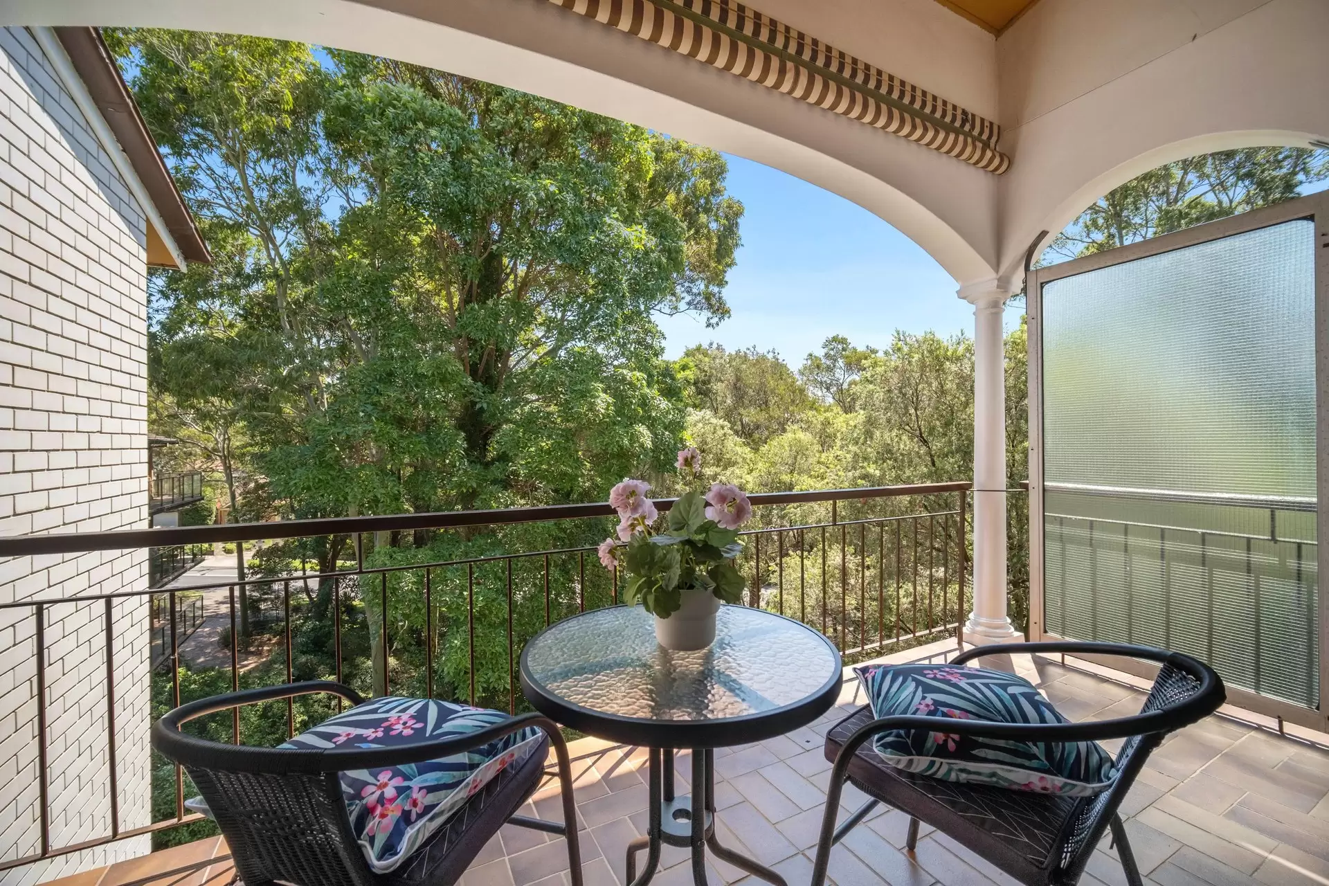 16/2-6 Bowen Street, Chatswood Sold by Shead Property - image 1