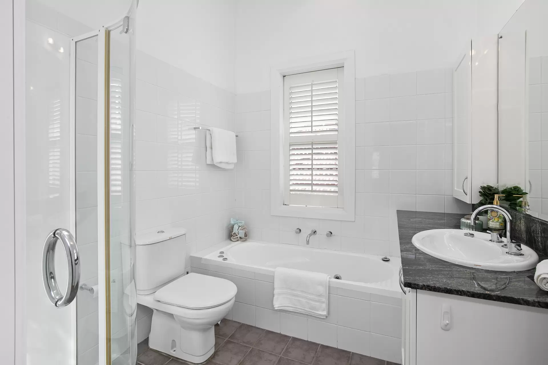 Seaforth Leased by Shead Property - image 1