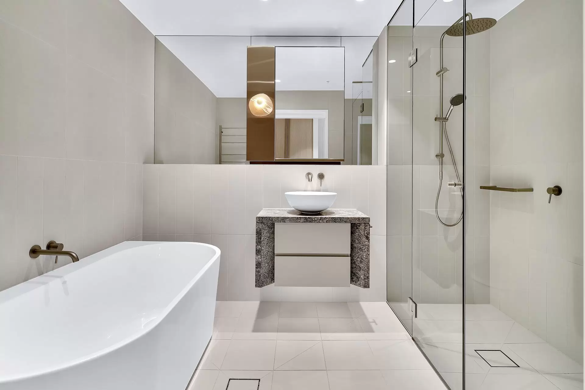 Willoughby Leased by Shead Property - image 1