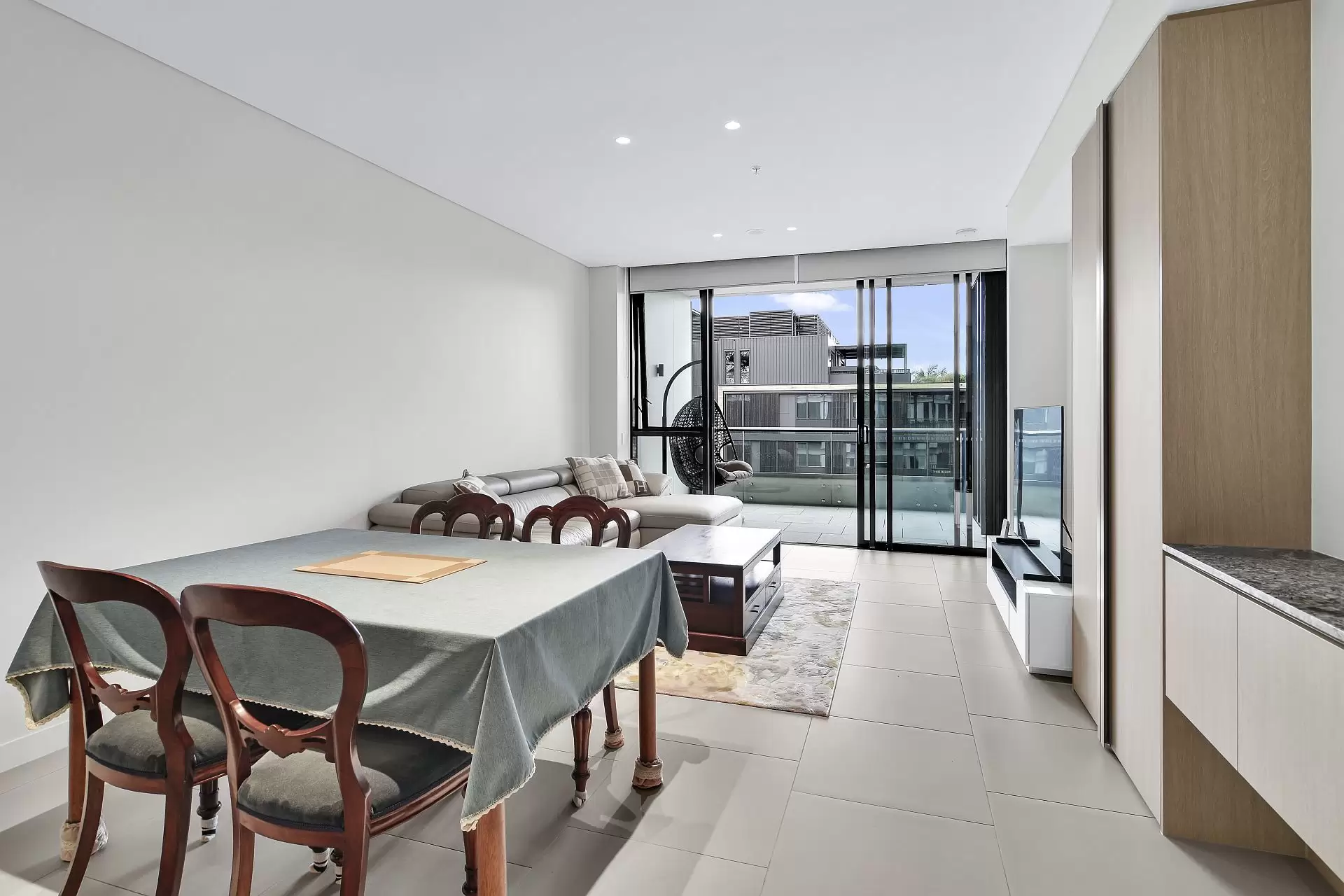 Willoughby Leased by Shead Property - image 1