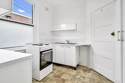 Roseville Leased by Shead Property