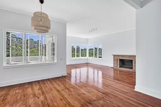 Castlecrag Leased by Shead Property