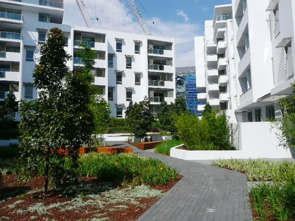 Rhodes Leased by Shead Property - image 1