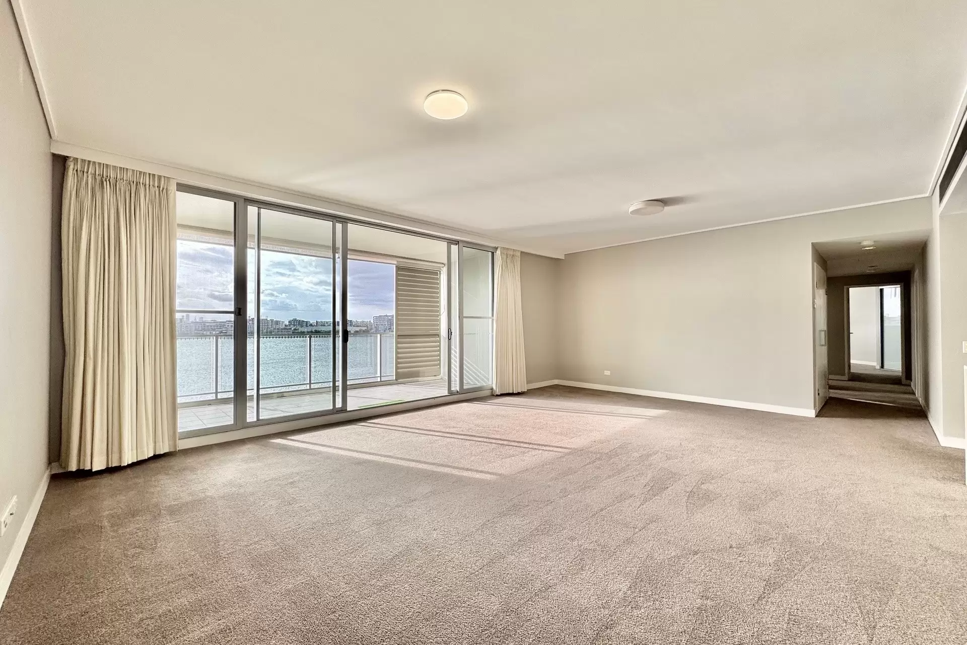 Rhodes Leased by Shead Property - image 1