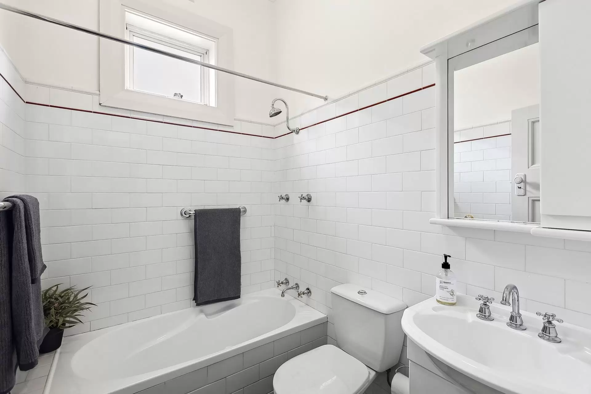 76 Fullers Road, Chatswood Sold by Shead Property - image 1