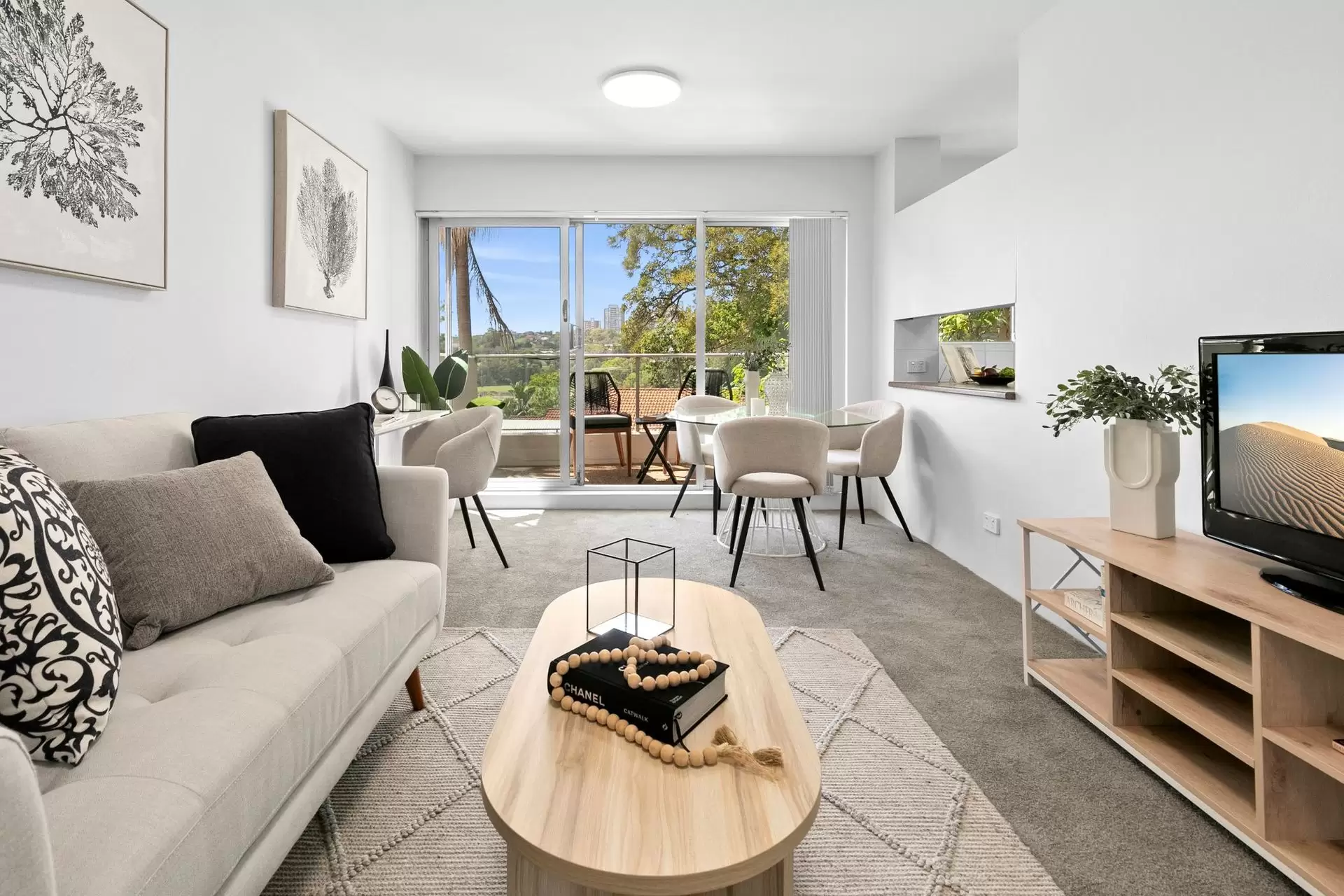 10/4 Munro Street, McMahons Point Sold by Shead Property - image 1
