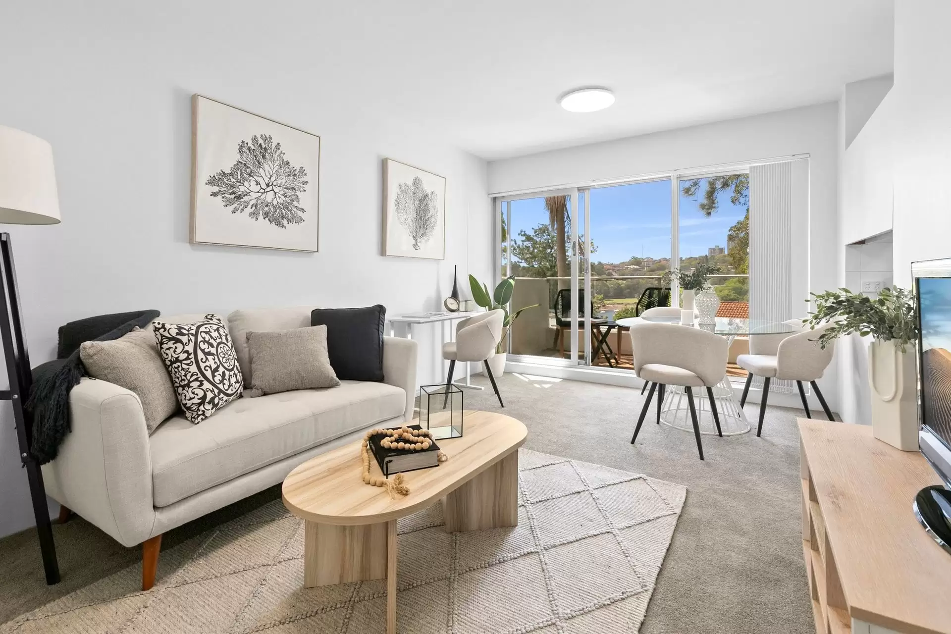 10/4 Munro Street, McMahons Point Sold by Shead Property - image 1