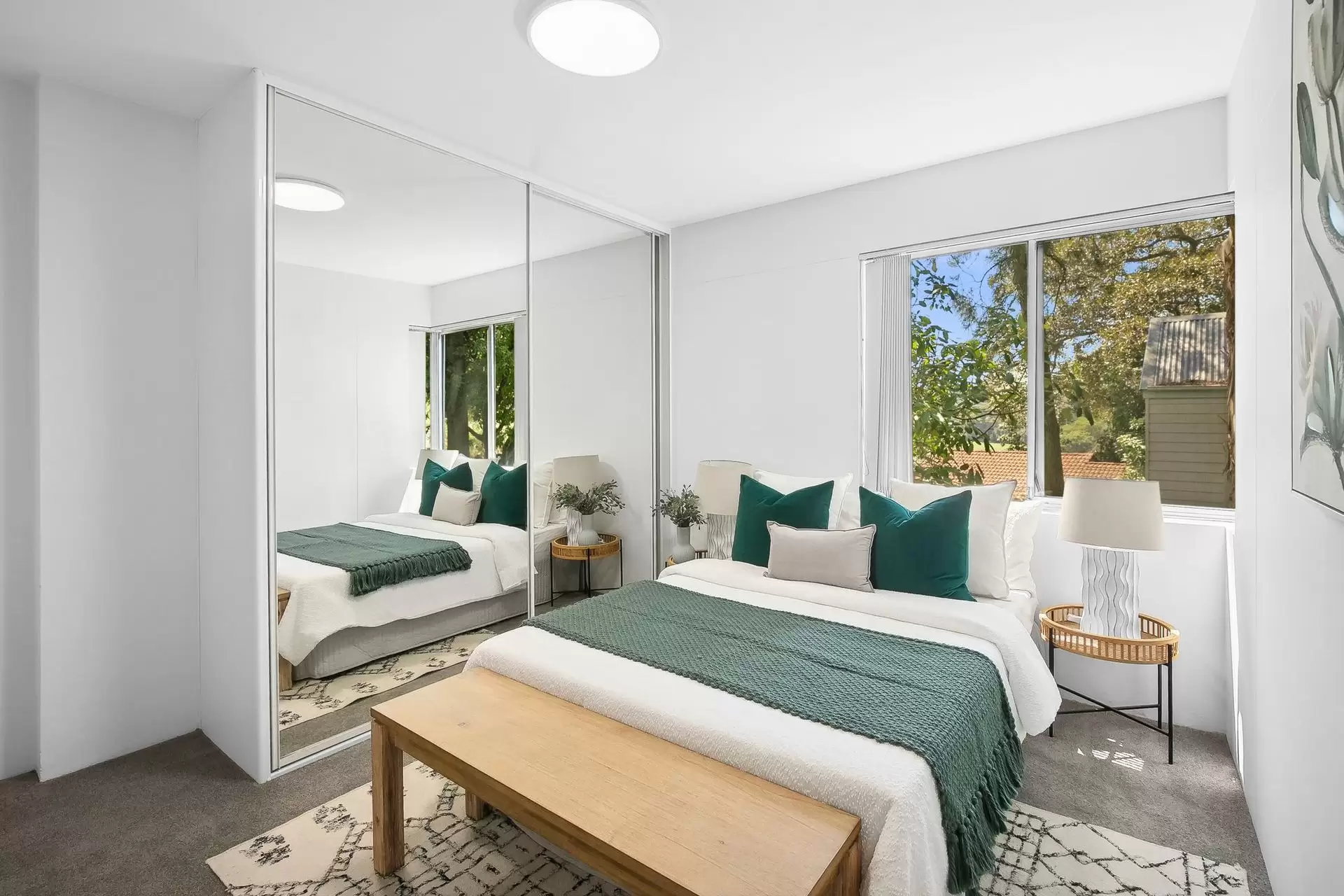 10/4 Munro Street, McMahons Point Sold by Shead Property - image 1