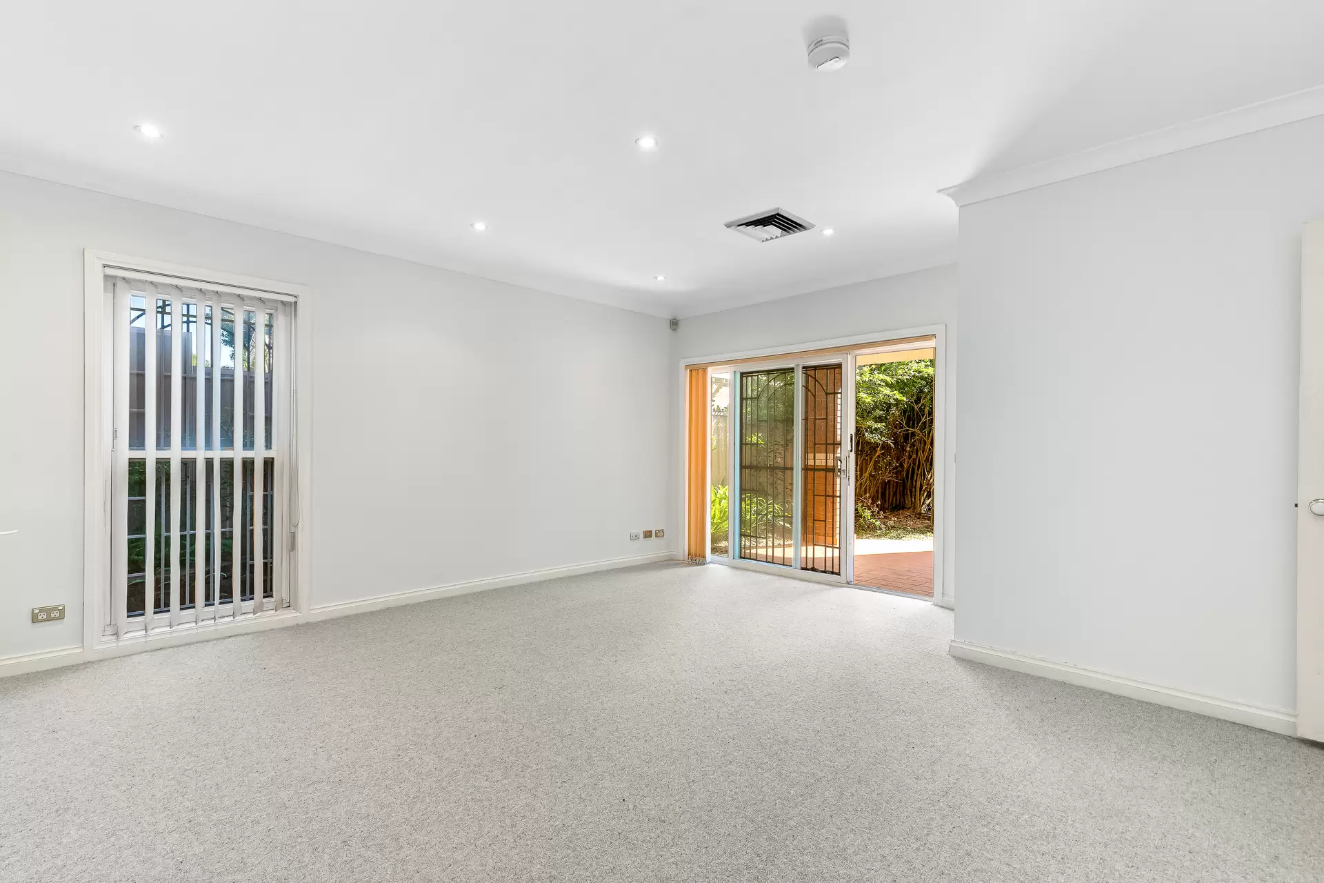 Chatswood Leased by Shead Property - image 1