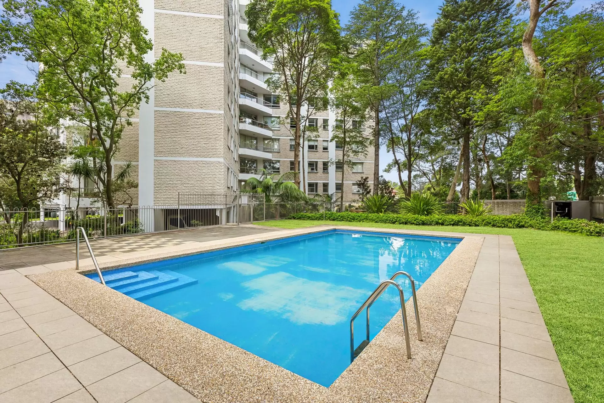 5H/8-12 Sutherland Road, Chatswood Sold by Shead Property - image 1