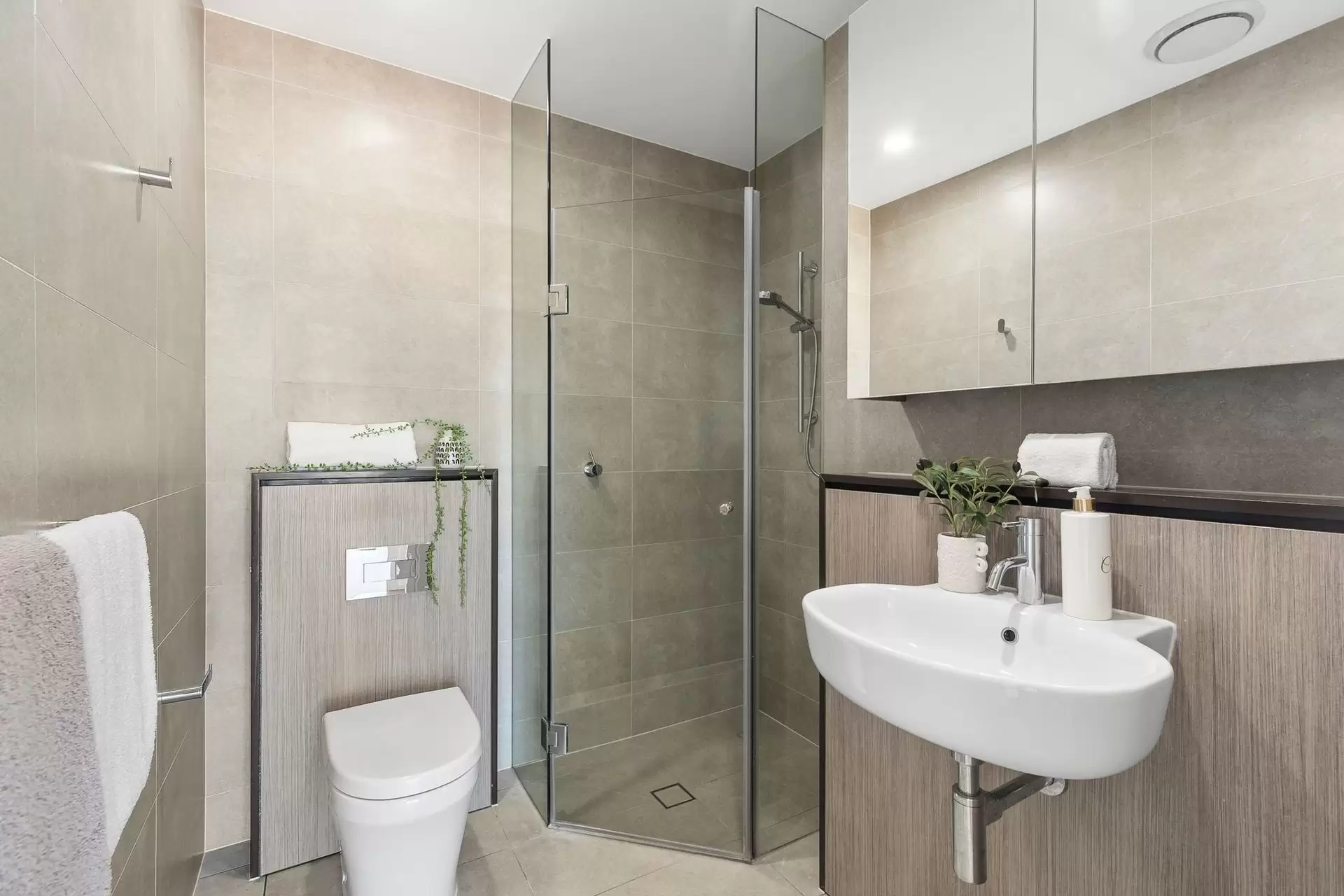 10704/5 Sam Sing Street, Waterloo Sold by Shead Property - image 1