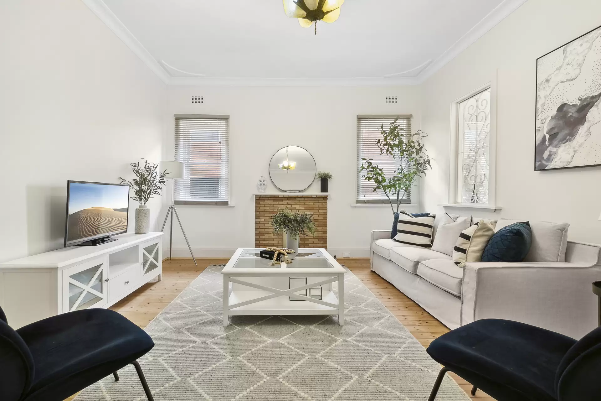 Chatswood Leased by Shead Property - image 1