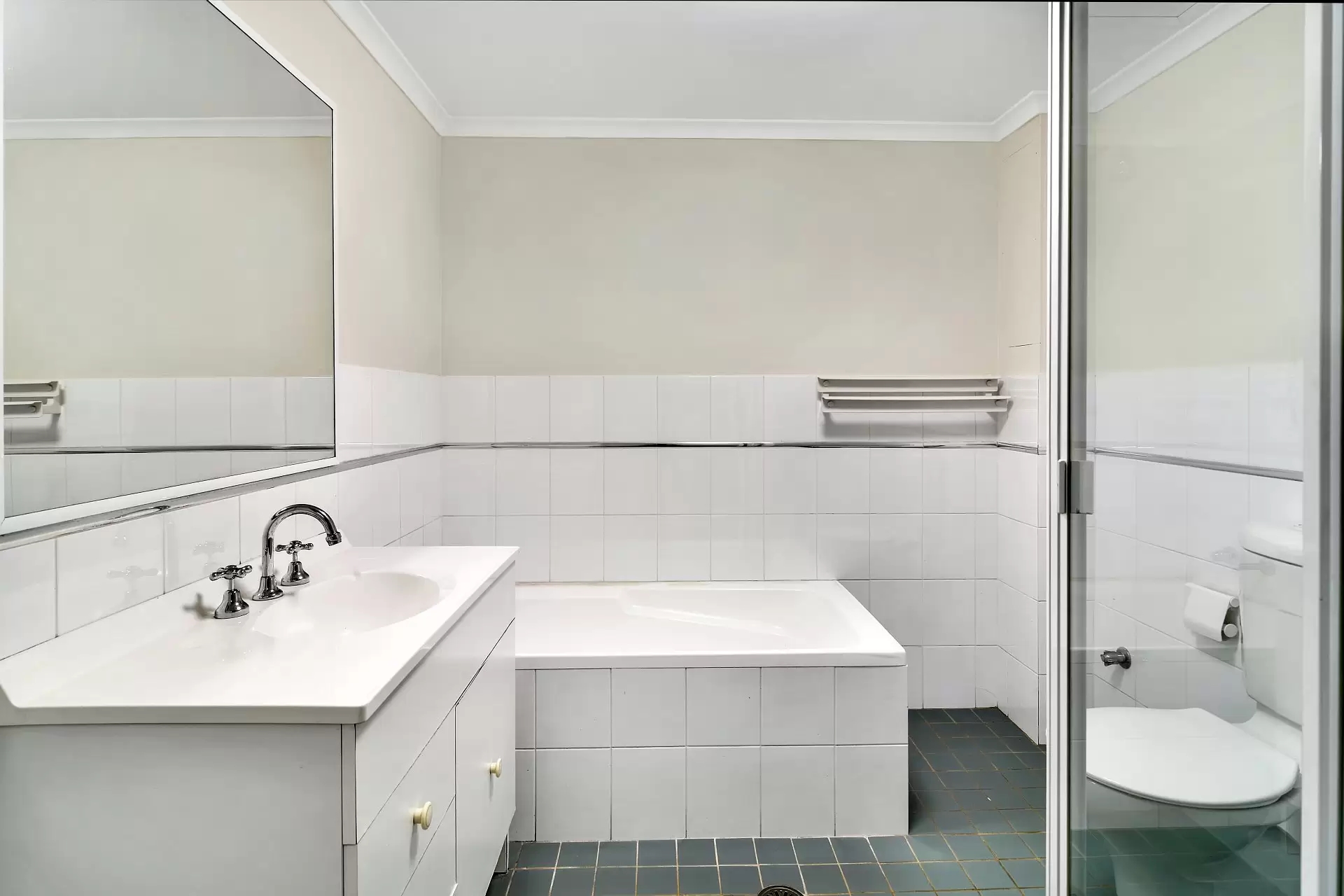 Artarmon Leased by Shead Property - image 1