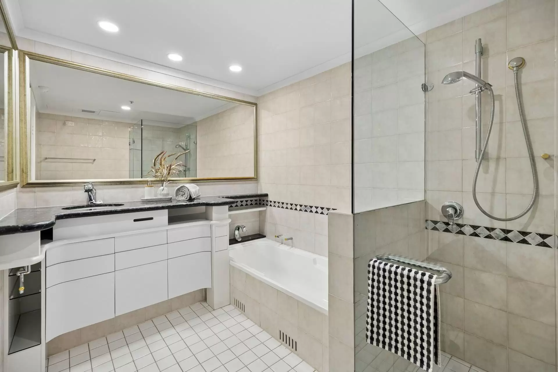 1708/37 Victor Street, Chatswood Sold by Shead Property - image 1